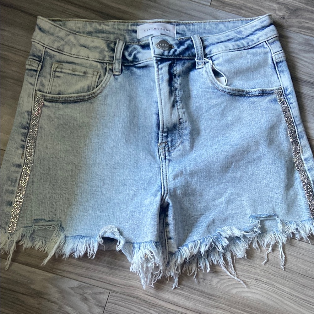 NWT RISEN SIZE LARGE Light Blue Denim Shorts with Frayed Hem and silver sparkle